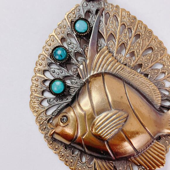 Vintage Mid Century Fish Pendant Necklace Fun Retro Kitschy Nautical Jewelry - Picture 6 of 11